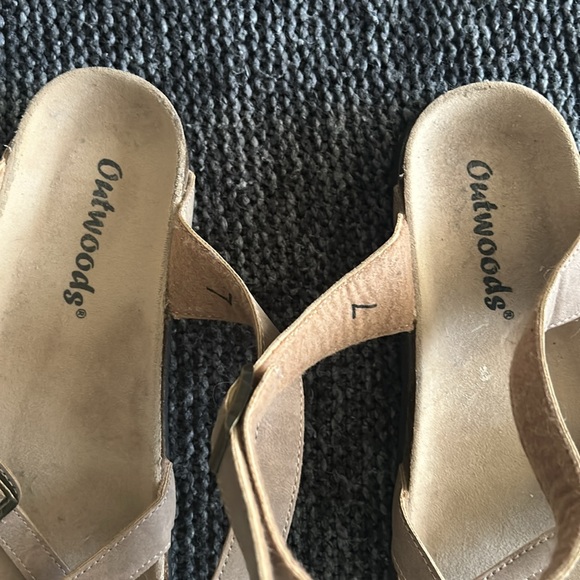 Sandals - Picture 3 of 9